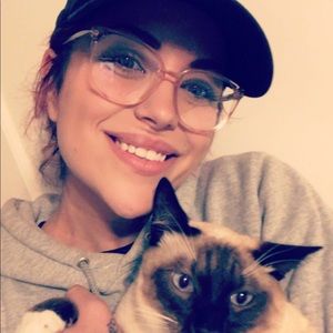 Meet your Posher, Jessica